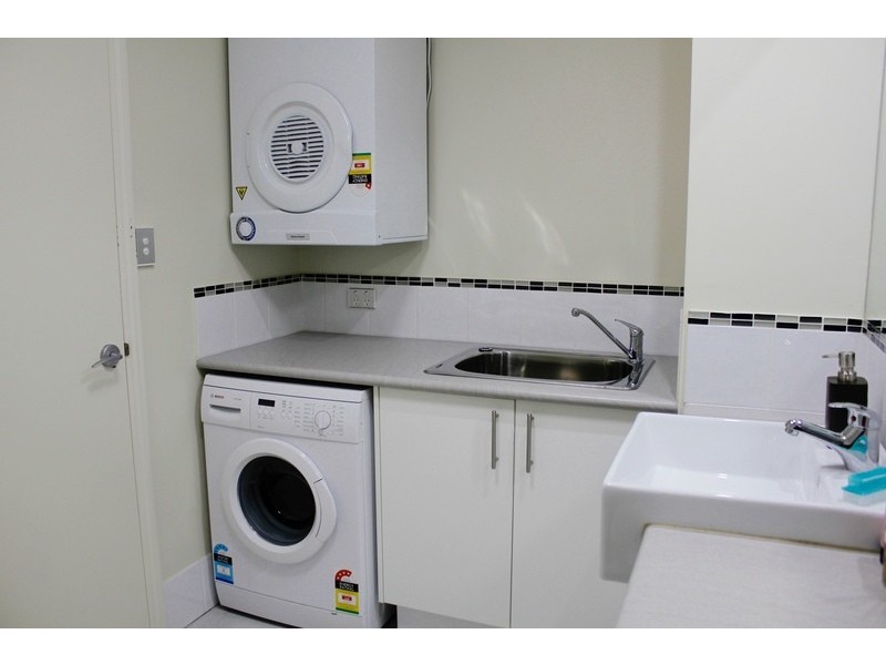 6/30 Malata Crescent, Success WA 6164