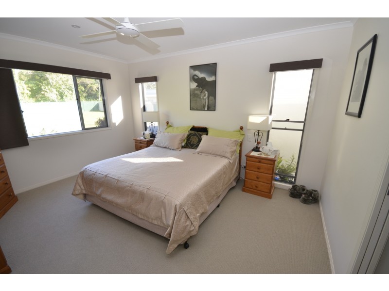 16/2 Barneys Point Road, Banora Point NSW 2486
