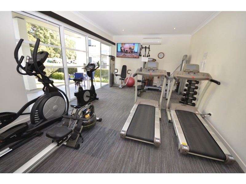 16/2 Barneys Point Road, Banora Point NSW 2486