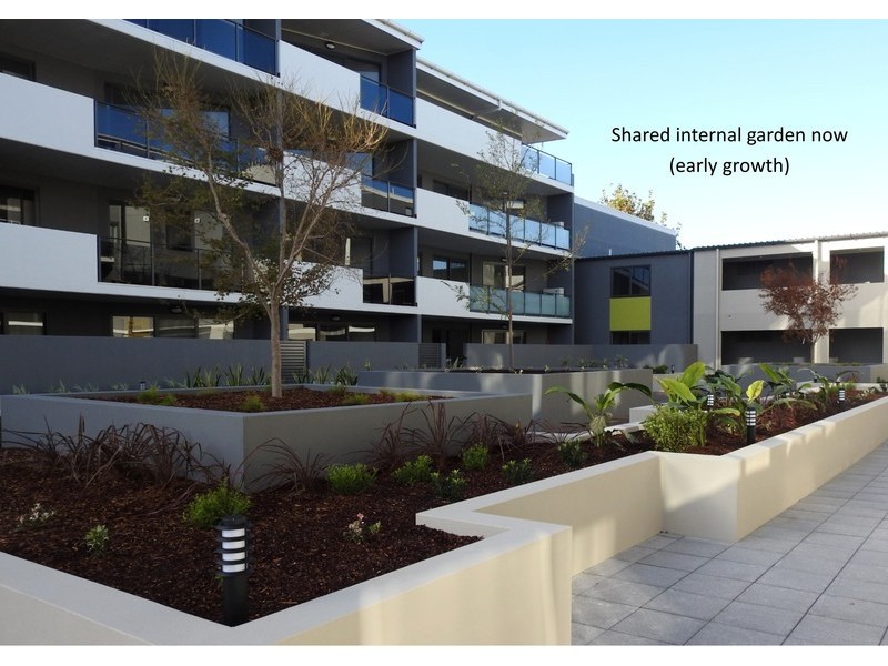 301/11 Ernest St, Belmont NSW 2280