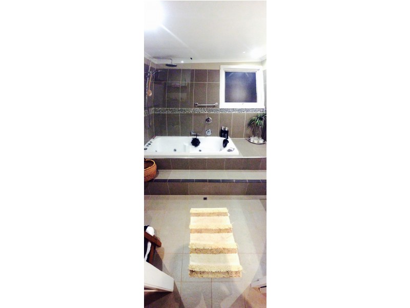 2 Grace St, Lake Cargelligo NSW 2672