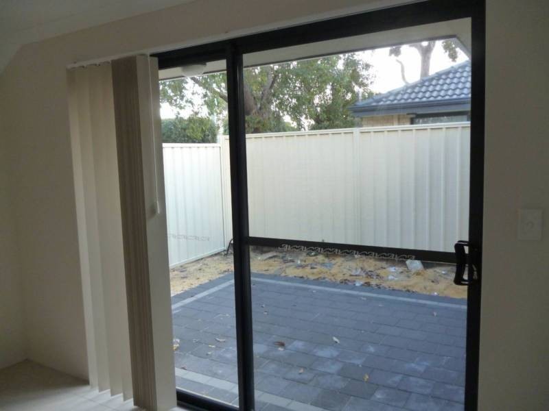 2 Bonner Lane, Armadale WA 6112