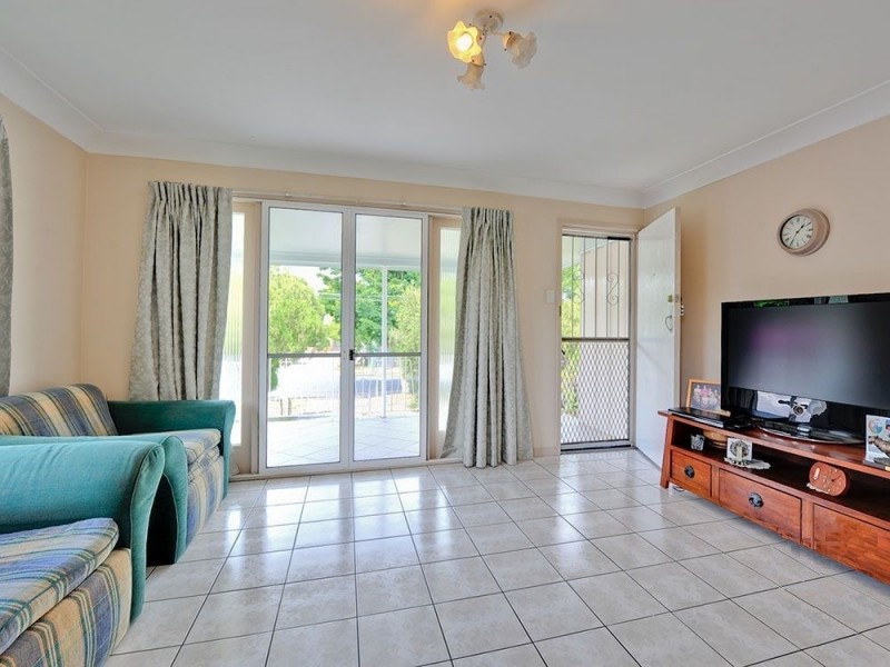 98 Adelaide St, Carina QLD 4152