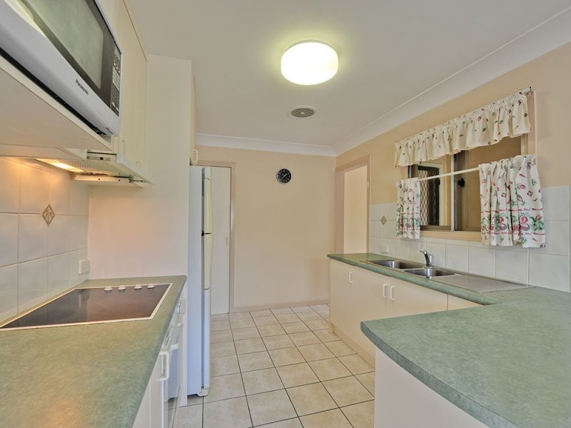 98 Adelaide St, Carina QLD 4152