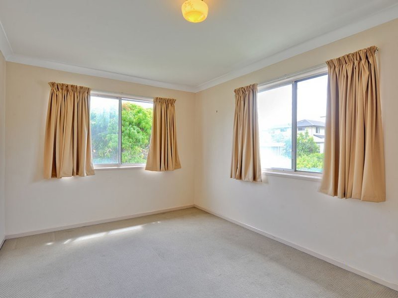 98 Adelaide St, Carina QLD 4152