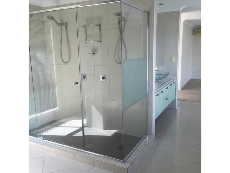 4 Welby St, Broadbeach Waters QLD 4218