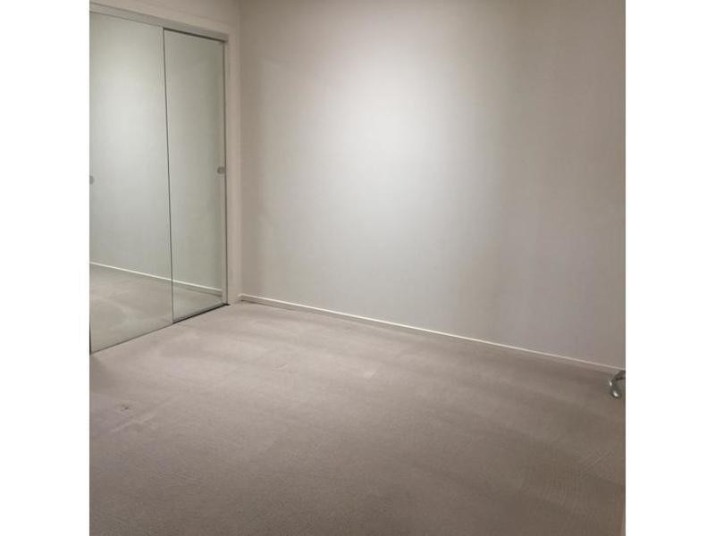 4 Welby St, Broadbeach Waters QLD 4218