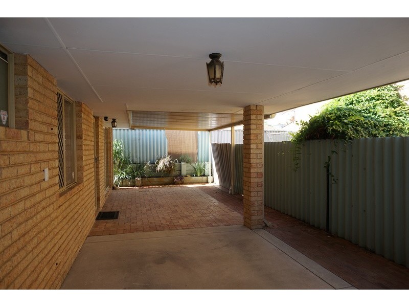 2/14  Kanimbla Street, Bicton WA 6157