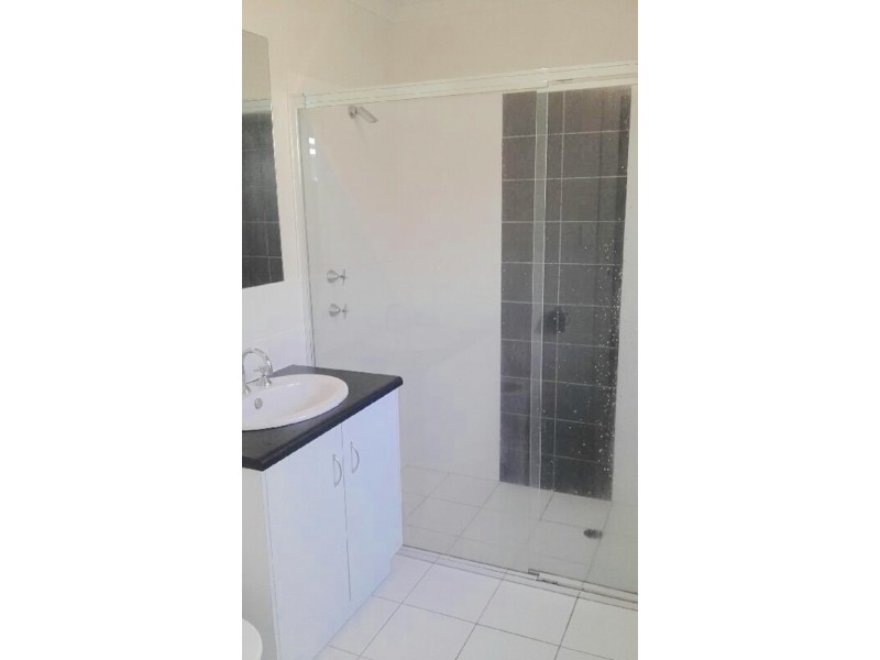 24 Dale Ave, Ridgehaven SA 5097