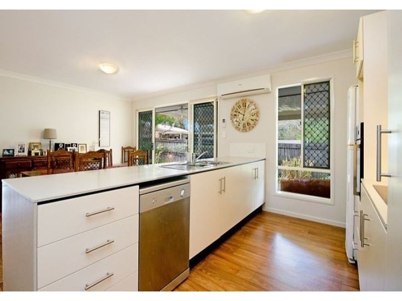 14 William Street, Landsborough QLD 4550