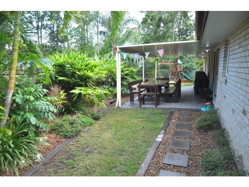 14 William Street, Landsborough QLD 4550