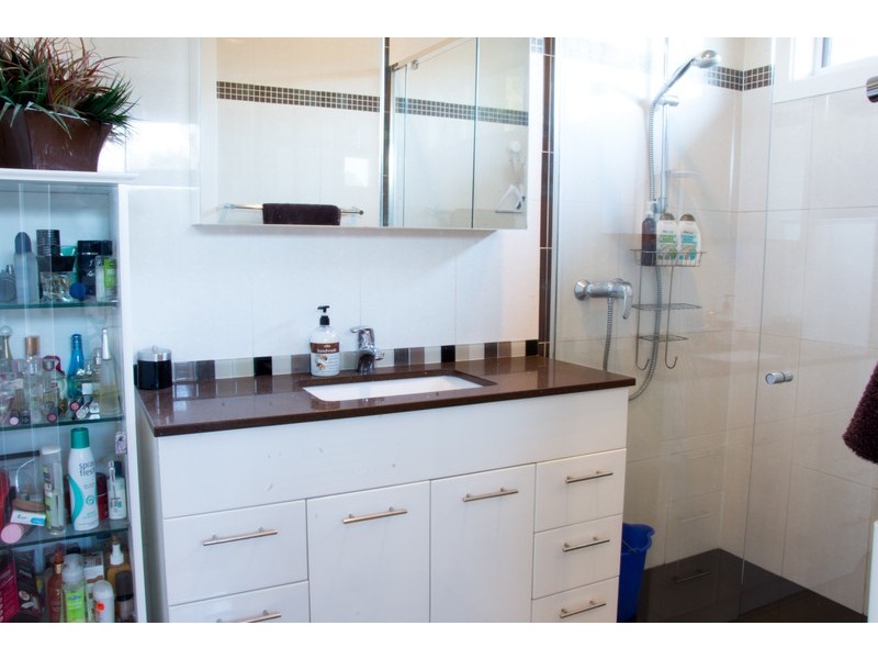 12 Bamber Cl, Mordialloc VIC 3195