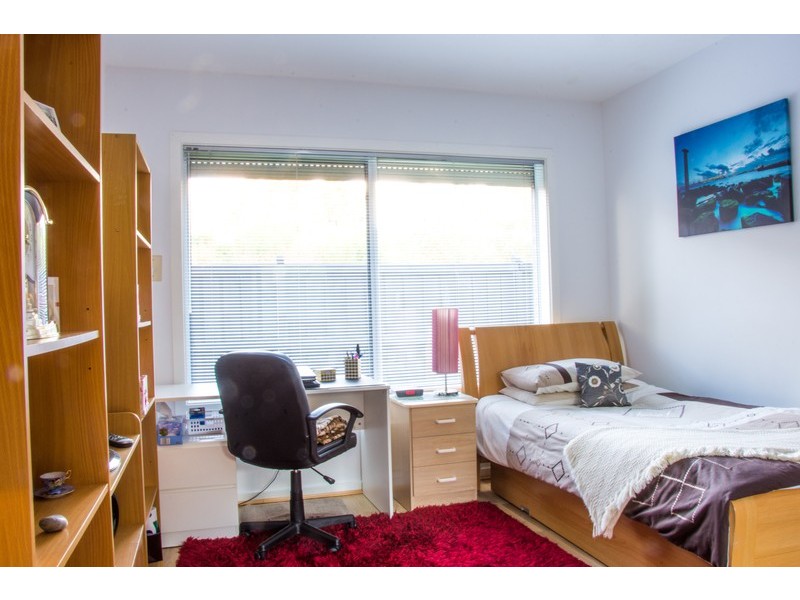 12 Bamber Cl, Mordialloc VIC 3195