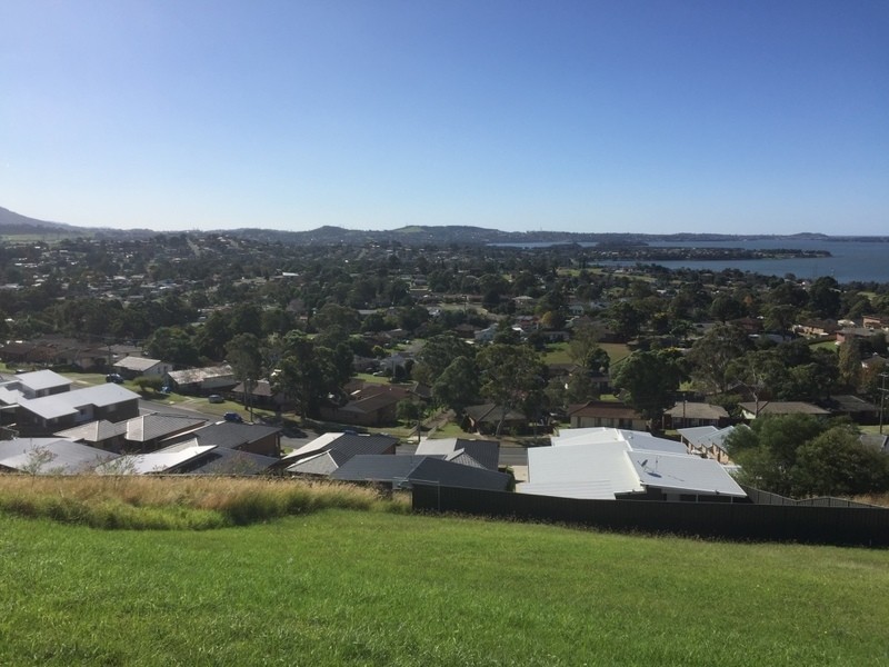 7  Mary Davis Ave, Koonawarra NSW 2530