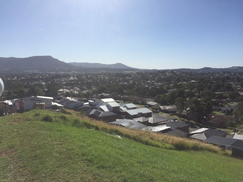 7  Mary Davis Ave, Koonawarra NSW 2530