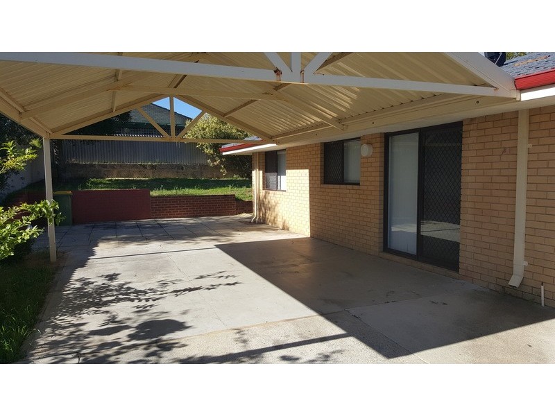 42 Southwell Crescent, Hamilton Hill WA 6163