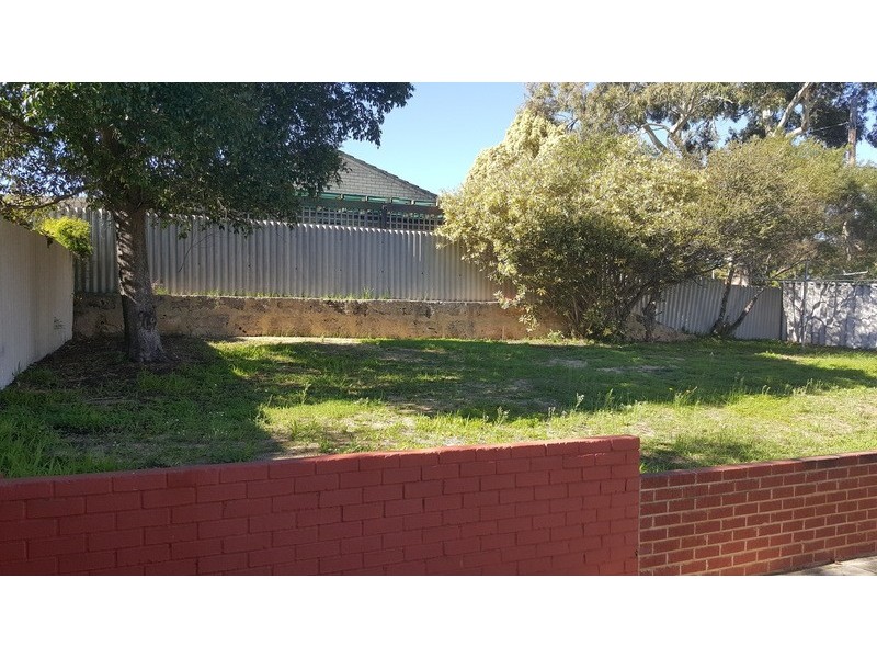 42 Southwell Crescent, Hamilton Hill WA 6163