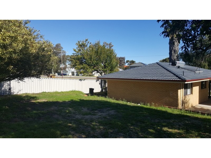 42 Southwell Crescent, Hamilton Hill WA 6163