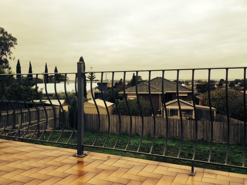 10  Royal crescent, Hamlyn Heights VIC 3215