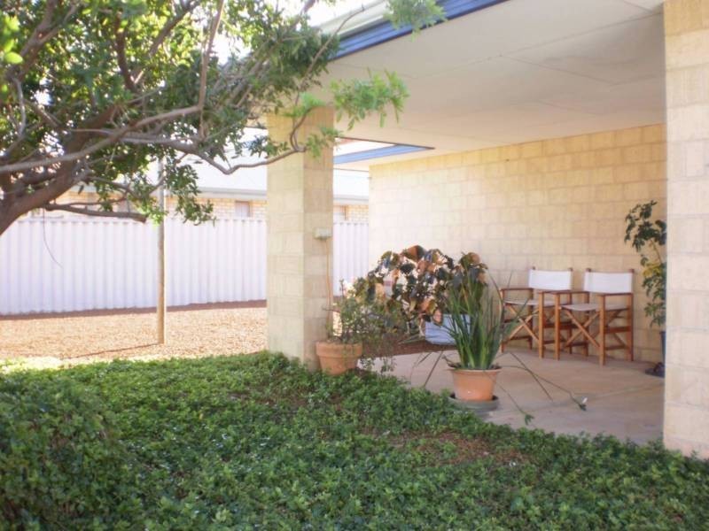 25 Broadbank Lane, Beachlands WA 6530