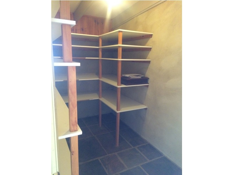 19 Fryers st, Guildford VIC 3451