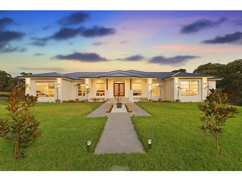 4 Clarke Way, Kenthurst NSW 2156