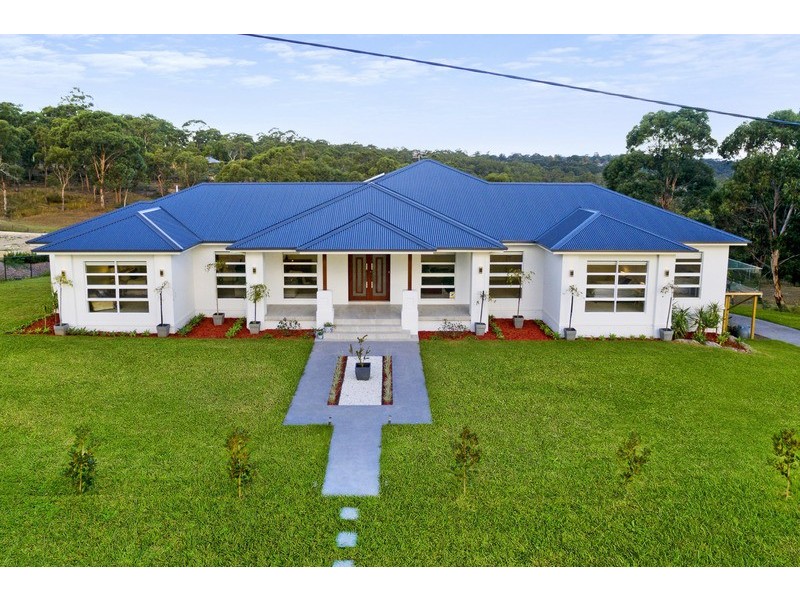 4 Clarke Way, Kenthurst NSW 2156