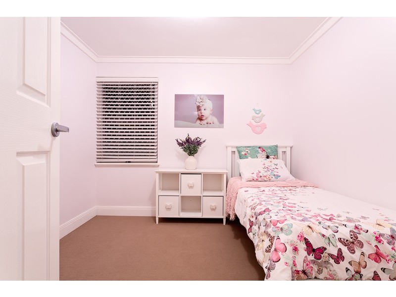 16b  Faversham Street, Beckenham WA 6107