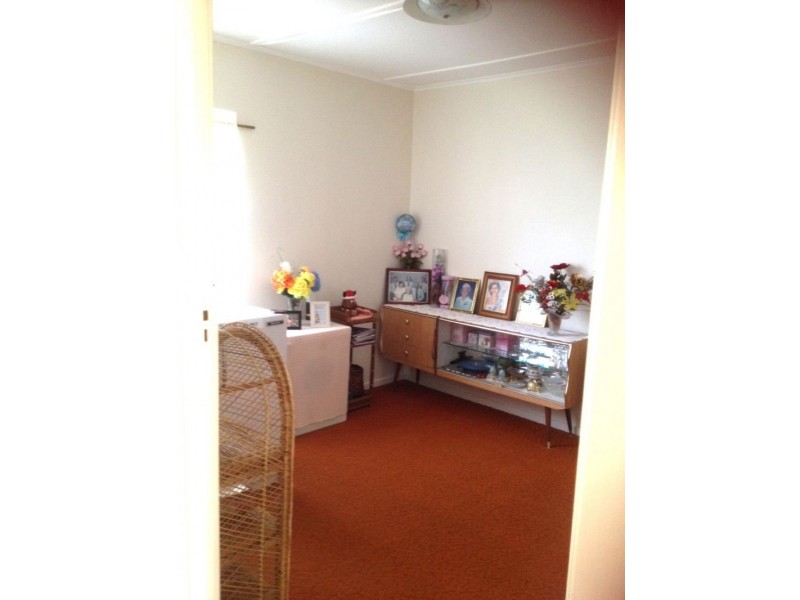 1-4/8 Julia, Toowoomba QLD 4350