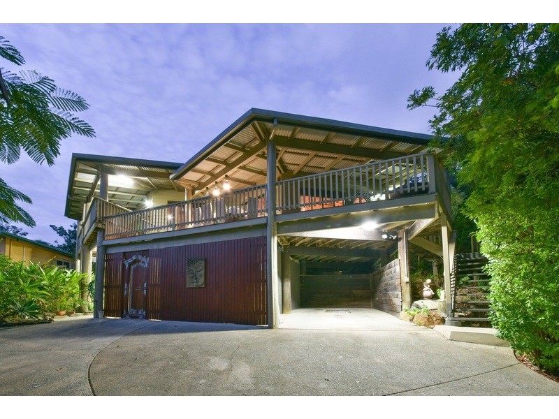 7 Jones Rd, Cannonvale QLD 4802