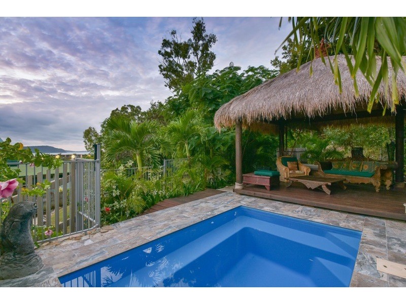 7 Jones Rd, Cannonvale QLD 4802