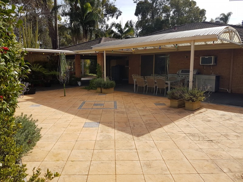 7 Winstanley Road, Roleystone WA 6111