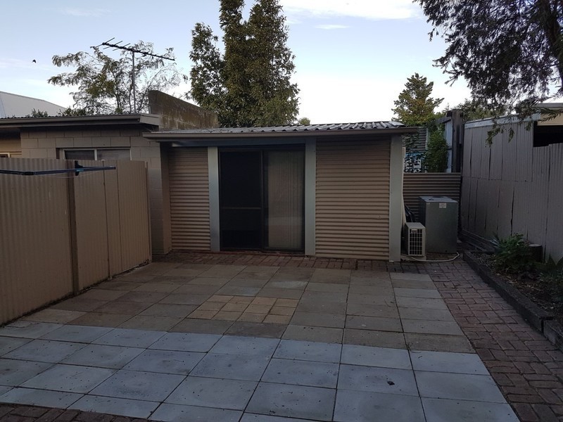 18a Bucknall Road, Glanville SA 5015