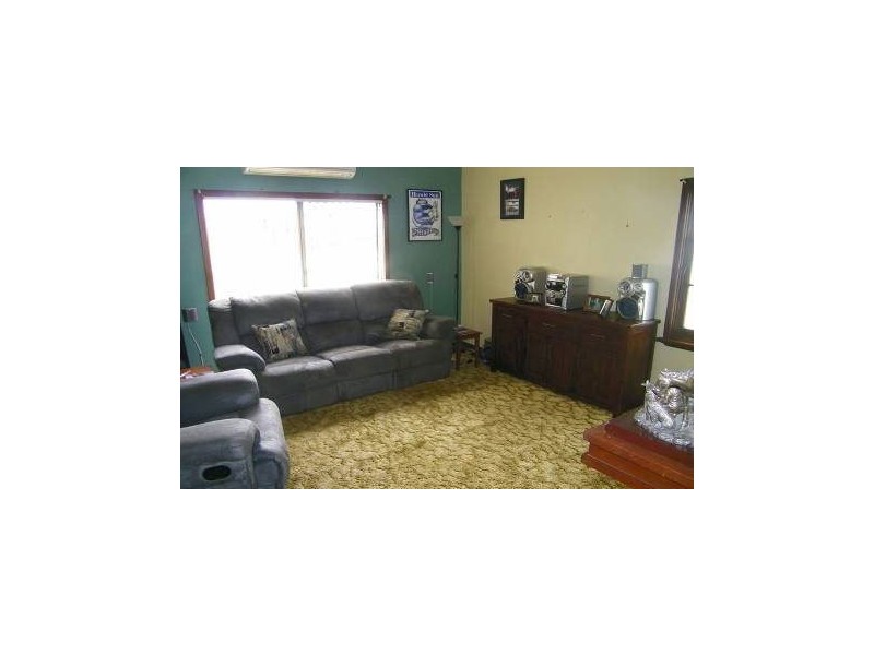 39 Mary St, Collie WA 6225