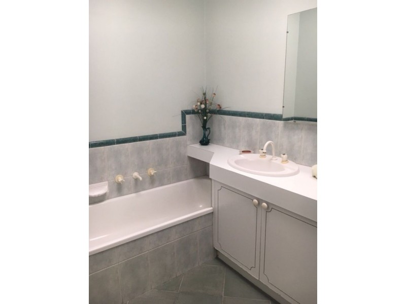 1/199 Queen Street, Altona VIC 3018