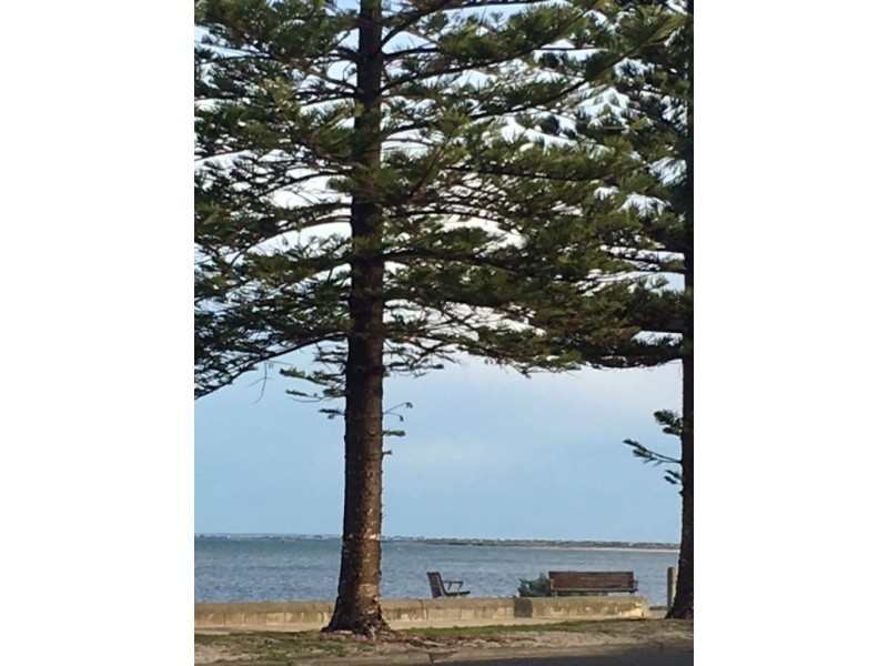 1/199 Queen Street, Altona VIC 3018