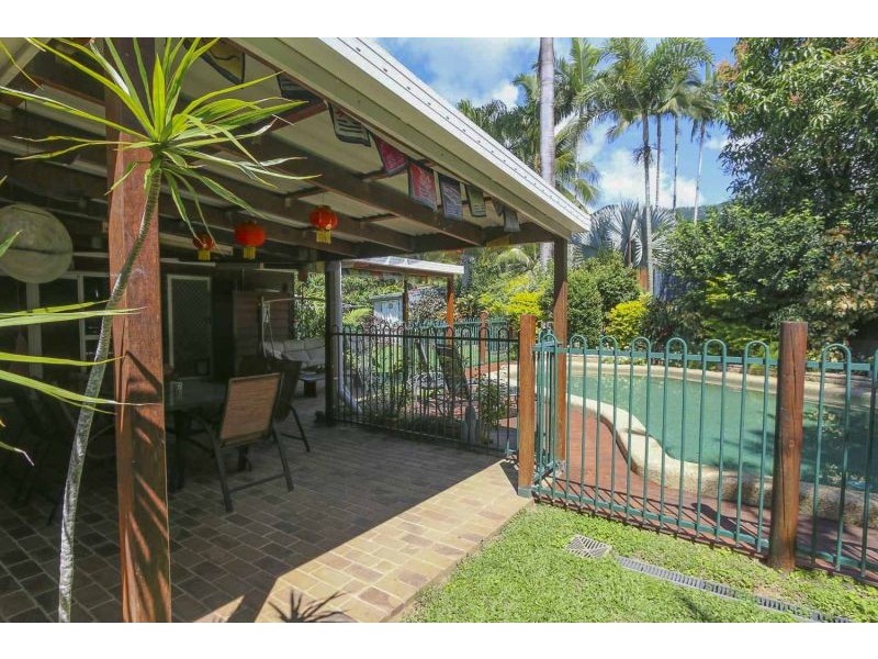 3 County Close, Smithfield QLD 4878