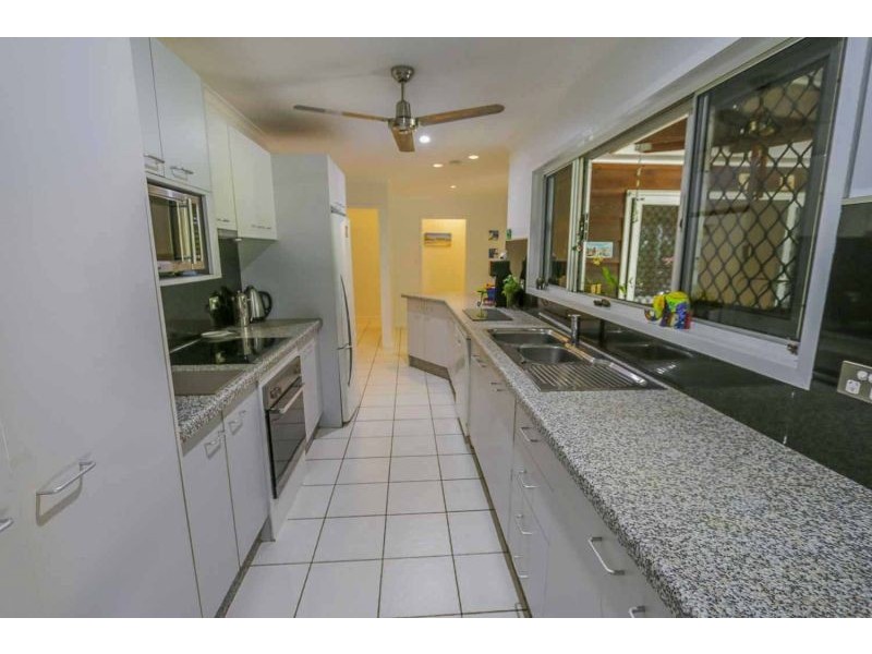 3 County Close, Smithfield QLD 4878