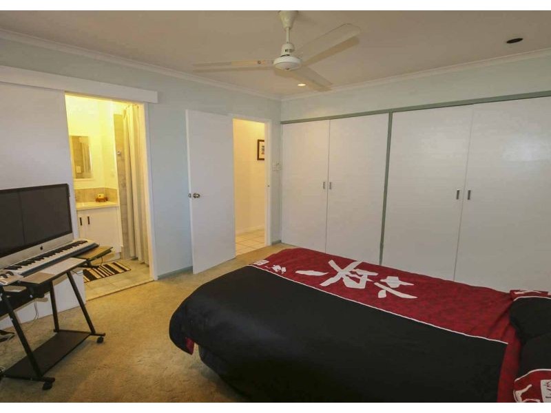 3 County Close, Smithfield QLD 4878