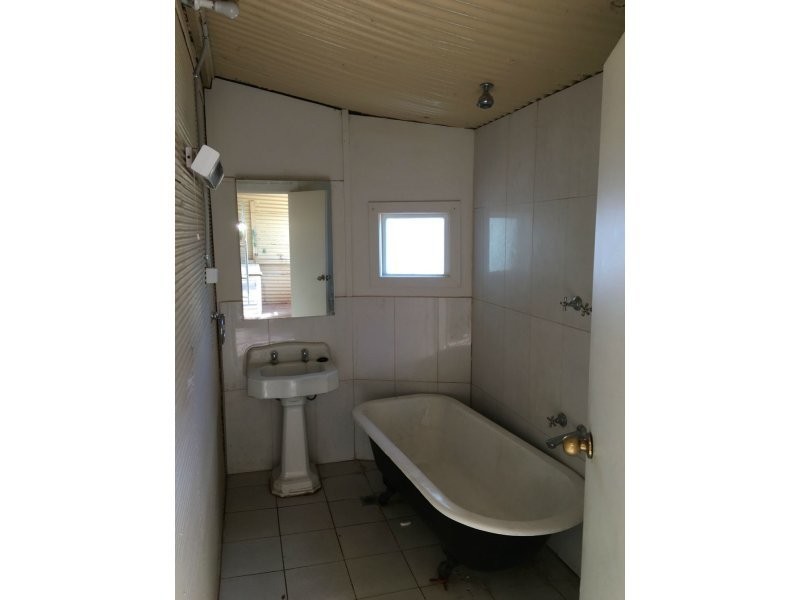 80 Gaffney Lane, Broken Hill NSW 2880