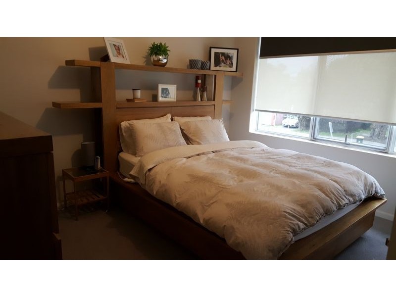 1/33 Coorigil Road, Carnegie VIC 3163