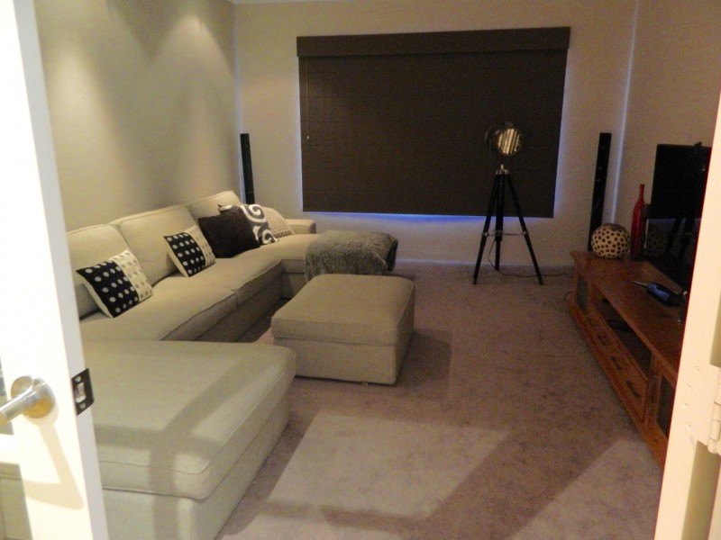 26 Tinsel Street, Yanchep WA 6035