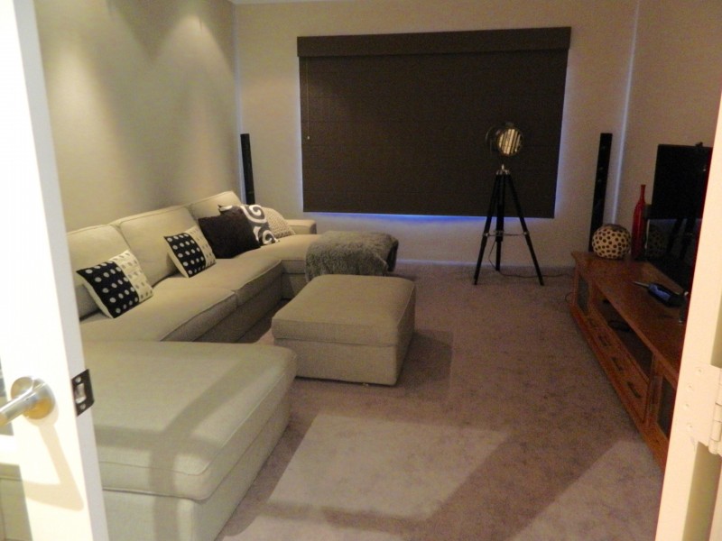 26 Tinsel Street, Yanchep WA 6035