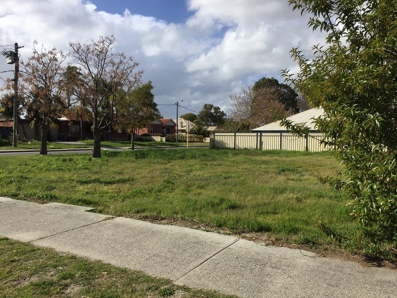 90 Ivanhoe St, Eden Hill WA 6054