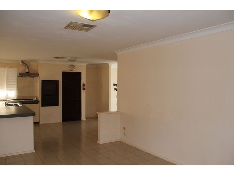 37 Tiber Avenue, Beechboro WA 6063