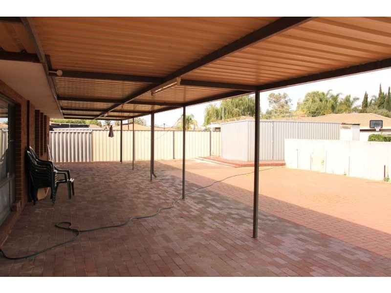 37 Tiber Avenue, Beechboro WA 6063