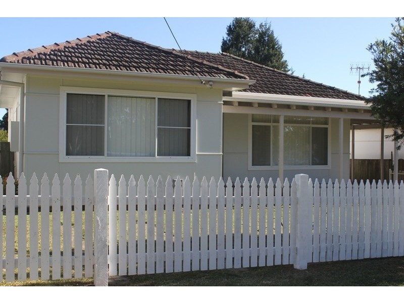 3 Barwon Street, Bomaderry NSW 2541