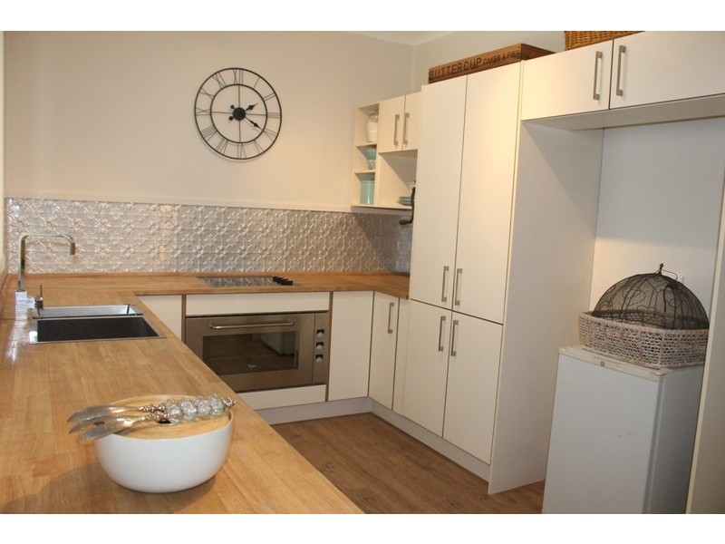 3 Barwon Street, Bomaderry NSW 2541