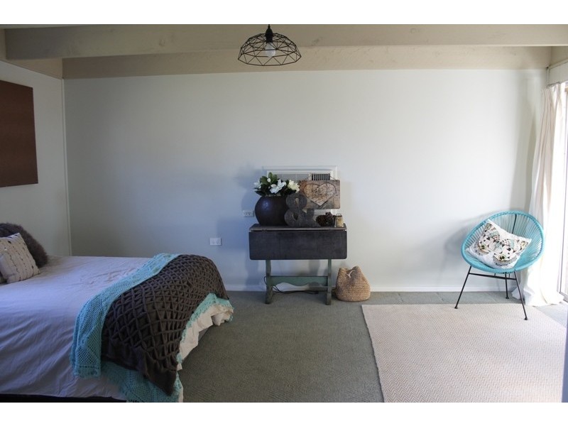 3 Barwon Street, Bomaderry NSW 2541
