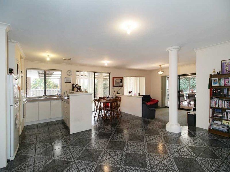 23 Pomelo Way, Seville Grove WA 6112
